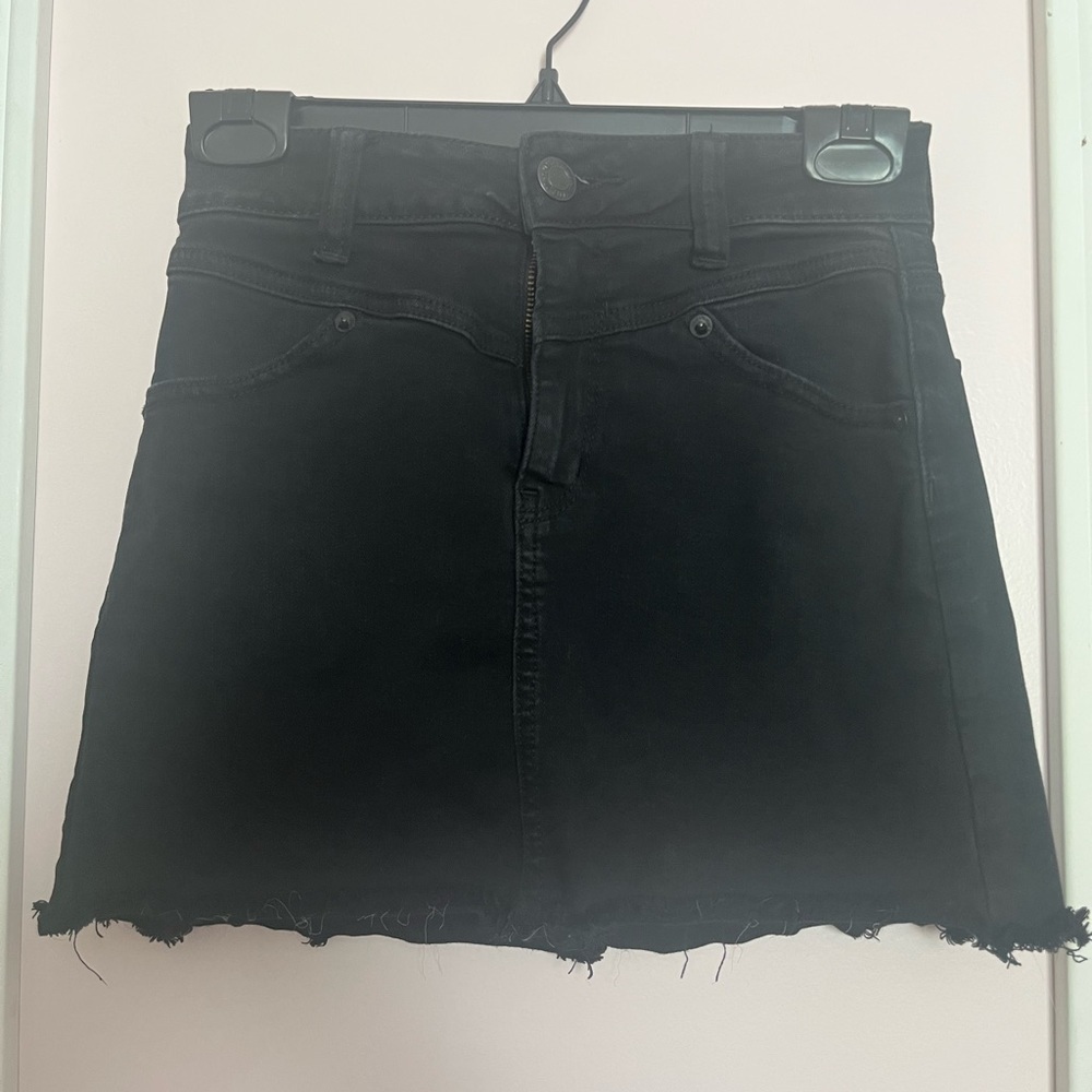 XS03 American eagle next level stretch skirt